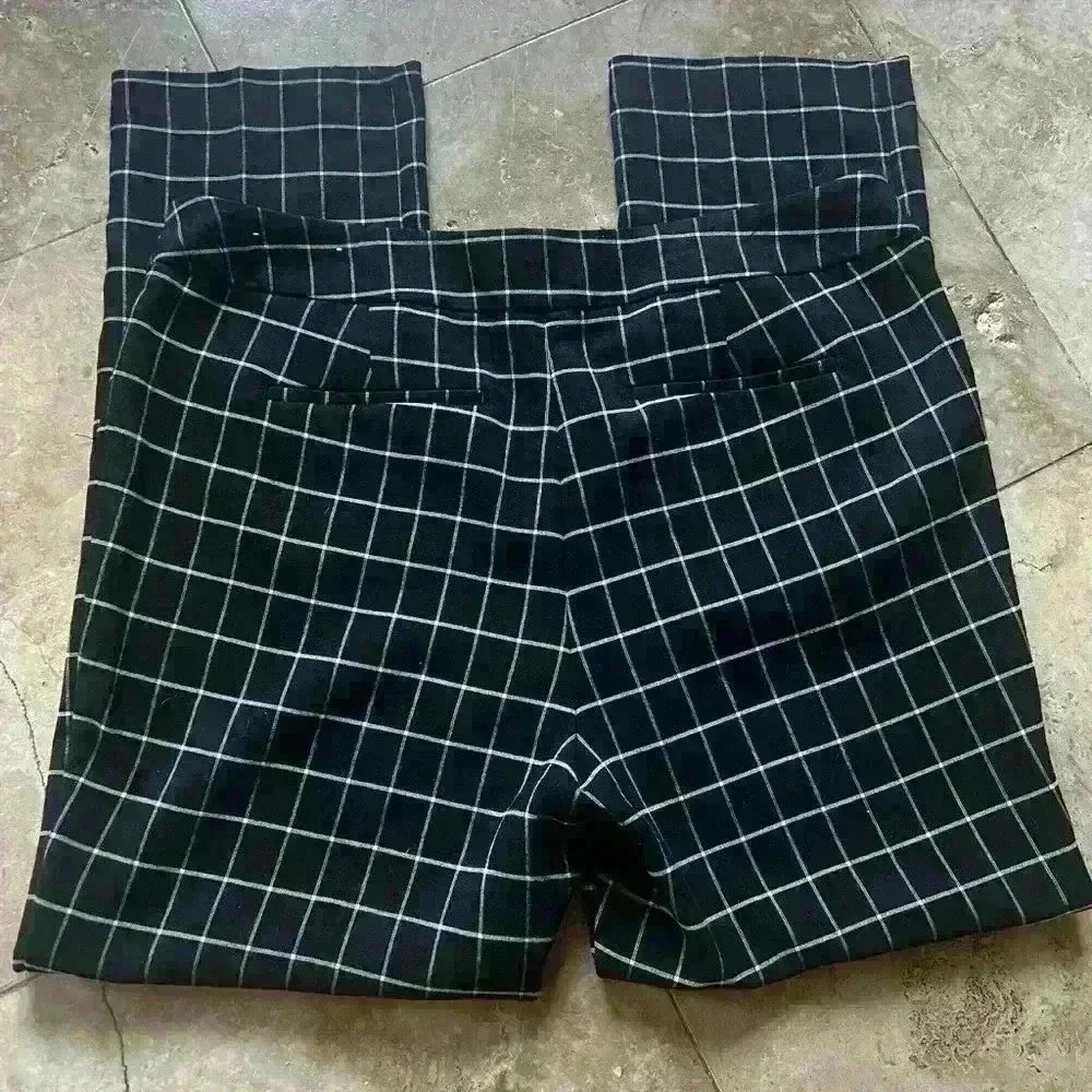 Ann Taylor Factory women’s dress pants size 14. Excellent condition. - Picture 8 of 11